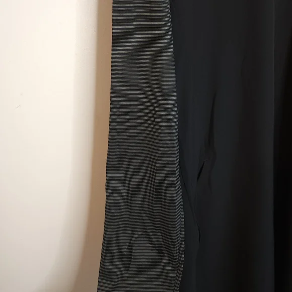 Adidas• Women's Long Sleeve UPF 50 black/ grey Dress. Sz L - Picture 9 of 12